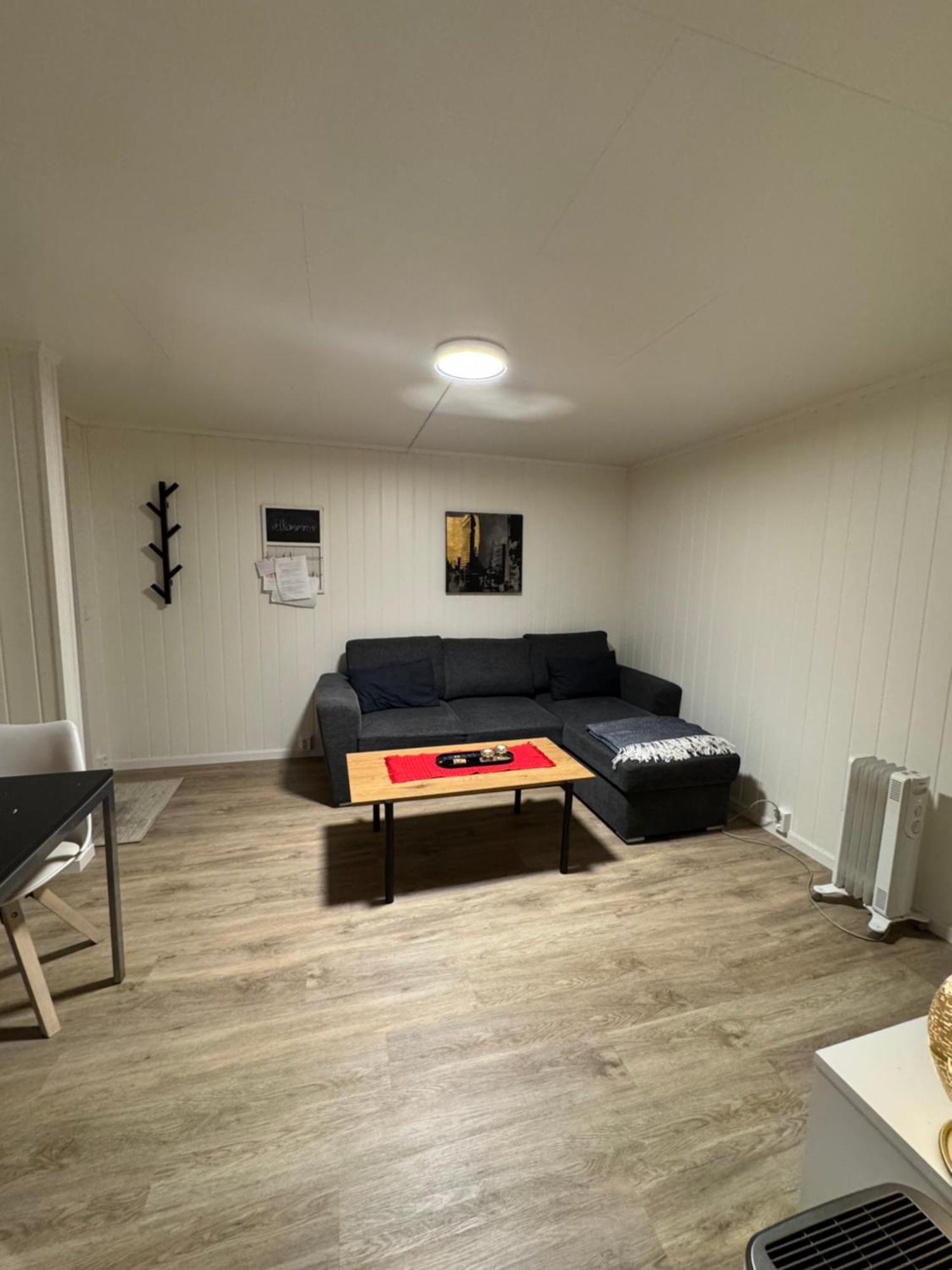 Liten Eldre Og Koselig Studiohybel Svolvær Εξωτερικό φωτογραφία